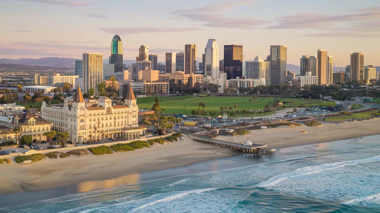 San Diego street view during October